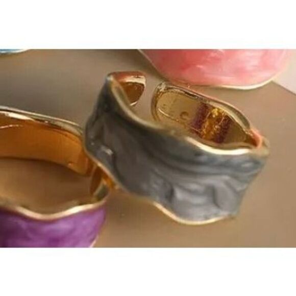 NWT Y2K Gray Drip Glaze Wavy Gold Rimmed Adjustable Ring - Picture 5 of 5